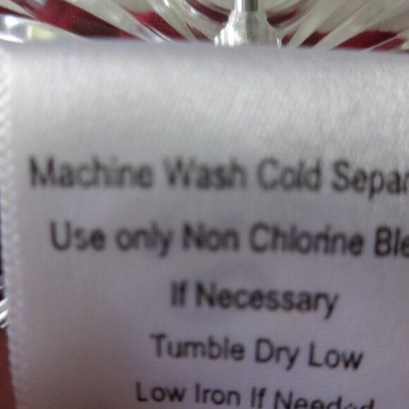 Norm Thompson women's size 2X, light weight jacket burgundy / blue embroidery - Picture 10 of 12